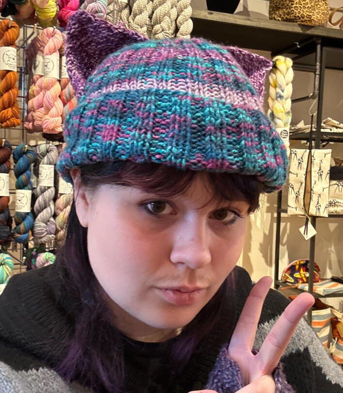 Knitted beanie with cat ears